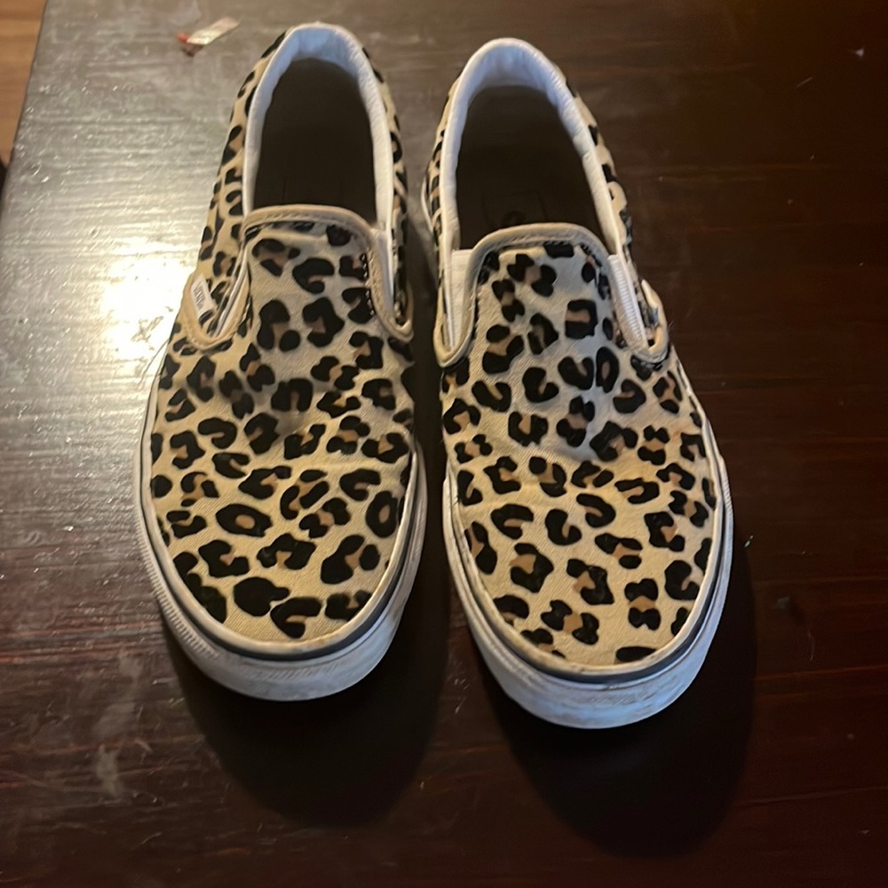 Leopard Vans